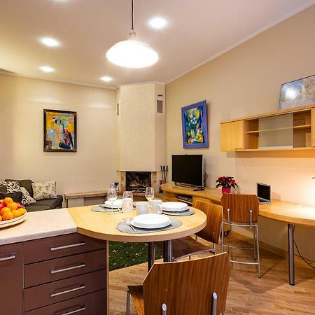 Kalnina Quiet Apartment In City Center Рига Екстериор снимка