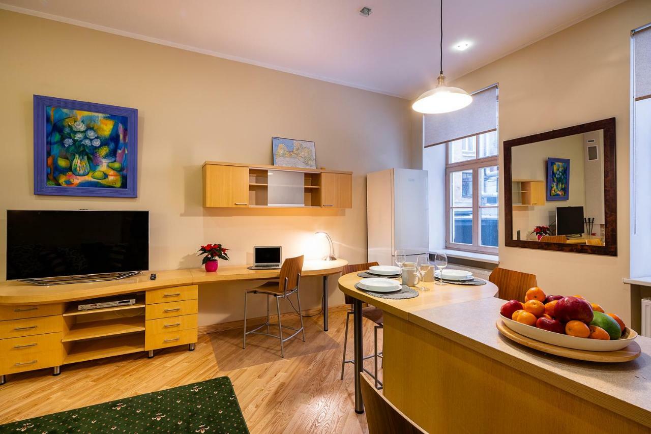 Kalnina Quiet Apartment In City Center Рига Екстериор снимка