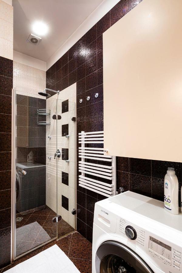 Kalnina Quiet Apartment In City Center Рига Екстериор снимка